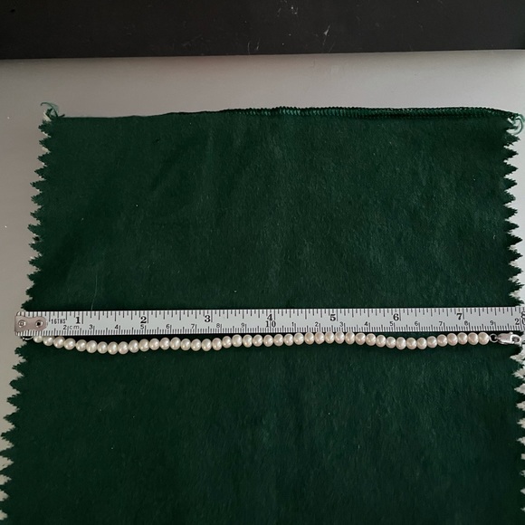 Pearl bracelet and earrings - Picture 4 of 4